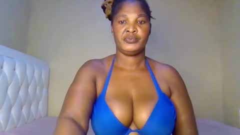 Snapshot of miss_milly1 chatting on May 25, 2026, 10:43 am MILLY online show from May 25, 2026, 10:43 am