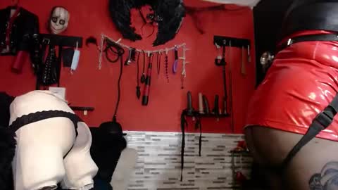 Mistress Miranda online show from March 1, 2026, 12:01 am