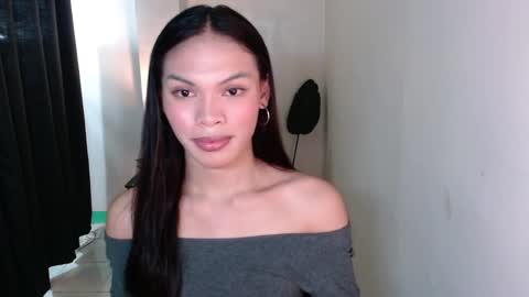 Im your hot Rose online show from October 18, 2025, 5:35 pm