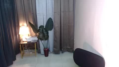 Im your hot Rose online show from November 14, 2025, 2:05 pm