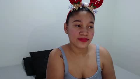 Snapshot of miss_rose1 chatting on December 19, 2024, 11:29 am ROS online show from December 19, 2024, 11:29 am
