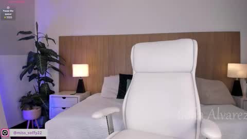 Sofia Alvarez online show from November 4, 2025, 9:47 pm