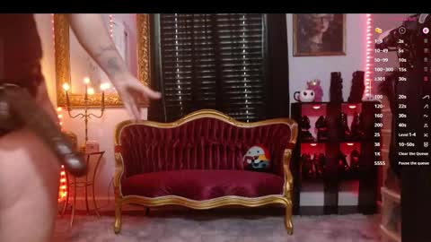 Snapshot of miss_strapon chatting on October 31, 2025, 2:51 pm Goddess Laura online show from October 31, 2025, 2:51 pm