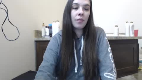 Snapshot of miss_sunshine01 chatting on January 25, 2025, 1:21 am Bella online show from January 25, 2025, 1:21 am