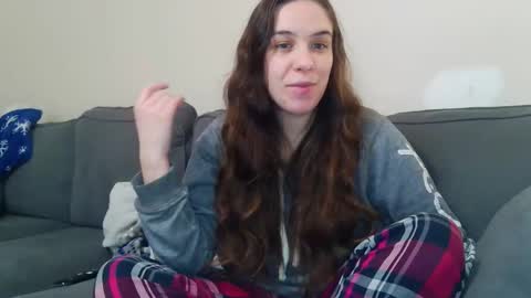 Snapshot of miss_sunshine01 chatting on April 9, 2026, 2:55 pm Bella online show from April 9, 2026, 2:55 pm