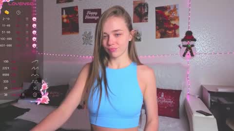 Snapshot of miss_sweetbb chatting on March 16, 2026, 3:27 pm Bella online show from March 16, 2026, 3:27 pm