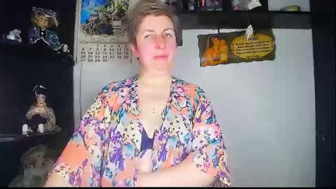 miss_tasha_kom online show from May 1, 2026, 3:27 pm