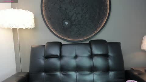 Snapshot of miss_vaiolette chatting on January 11, 2025, 11:02 am Vaiolette online show from January 11, 2025, 11:02 am