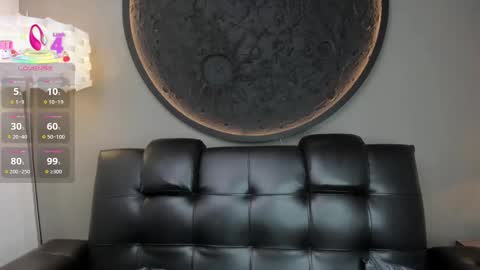 Snapshot of miss_vaiolette chatting on March 6, 2025, 11:03 am Vaiolette online show from March 6, 2025, 11:03 am