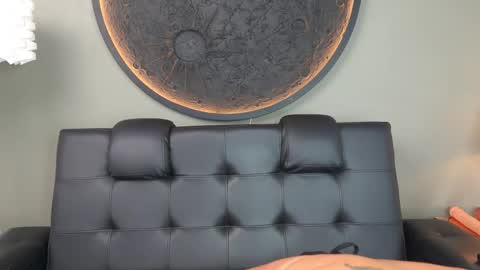 Vaiolette online show from January 12, 2026, 11:04 am