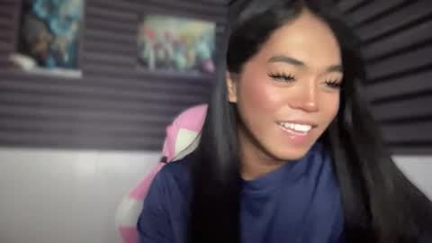 miss_veron_xoxo online show from May 8, 2026, 7:25 am