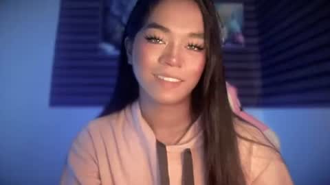 miss_veron_xoxo online show from May 13, 2026, 3:53 pm