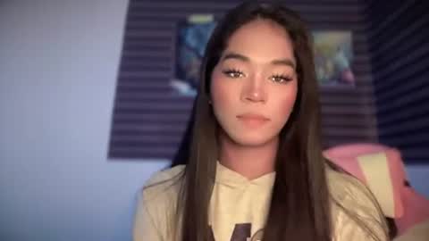 miss_veron_xoxo online show from May 17, 2026, 3:52 pm