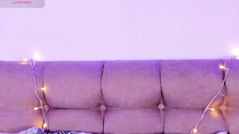 Snapshot of miss_veronica2 chatting on February 7, 2025, 2:37 pm Miss Veronica online show from February 7, 2025, 2:37 pm