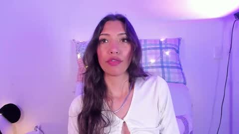 Snapshot of miss_veronica2 chatting on February 24, 2025, 12:37 pm Miss Veronica online show from February 24, 2025, 12:37 pm