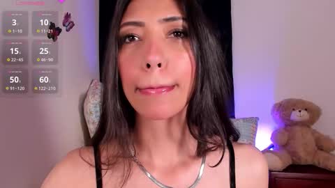 Snapshot of miss_veronica2 chatting on December 2, 2025, 1:17 pm Miss Veronica online show from December 2, 2025, 1:17 pm