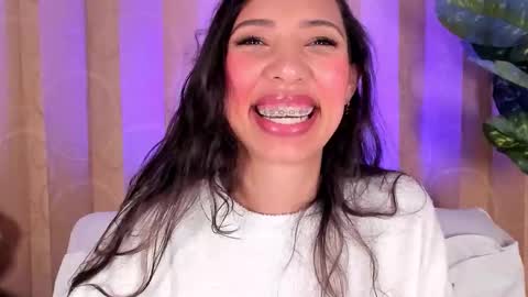 Snapshot of miss_veronica2 chatting on March 13, 2026, 1:29 pm Miss Veronica online show from March 13, 2026, 1:29 pm