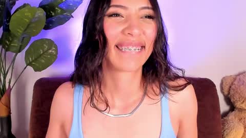 Snapshot of miss_veronica2 chatting on April 6, 2026, 1:01 pm Miss Veronica online show from April 6, 2026, 1:01 pm