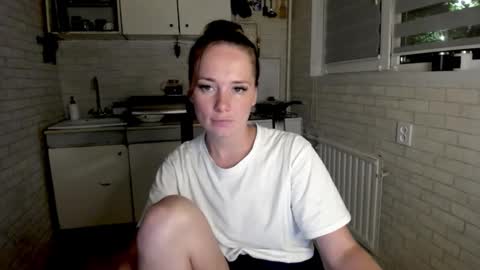 miss_you20 online show from September 13, 2025, 7:35 pm