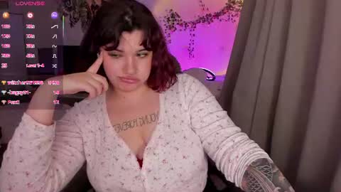 Tina  Julie online show from July 17, 2026, 12:50 am