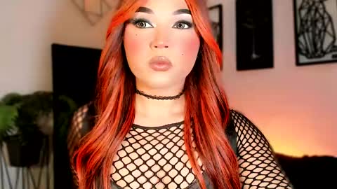 miss_zz online show from June 7, 2026, 3:05 pm