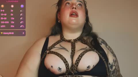 Miss Bika online show from October 31, 2025, 6:20 pm