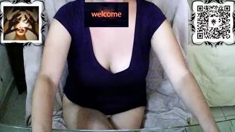 Snapshot of missbiny chatting on January 5, 2026, 8:01 pm Avamlash online show from January 5, 2026, 8:01 pm