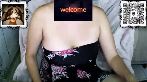 Snapshot of missbiny chatting on January 9, 2026, 7:04 pm Avamlash online show from January 9, 2026, 7:04 pm