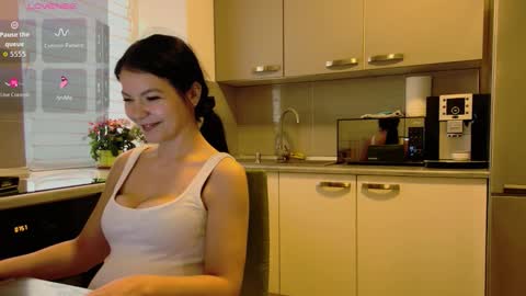 missbya online show from March 25, 2026, 5:57 am