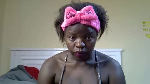 misscandy352_ online show from March 25, 2026, 1:00 am