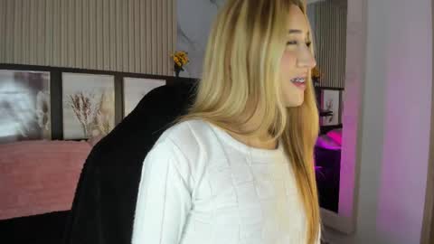 Snapshot of misscheelsee_as chatting on October 6, 2025, 10:18 pm misscheelsee_as online show from October 6, 2025, 10:18 pm