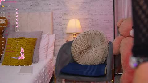 D A N A online show from February 24, 2026, 9:57 pm