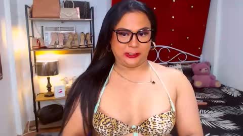 Snapshot of missdominantbigcockx chatting on April 1, 2026, 1:52 pm missdominantbigcockx online show from April 1, 2026, 1:52 pm