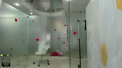 Miss Domina online show from June 4, 2026, 2:50 am