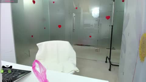 Miss Domina online show from July 4, 2026, 3:02 am