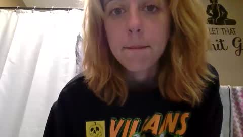 MissEeva online show from April 2, 2026, 3:53 pm