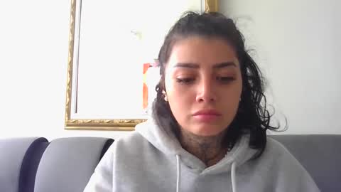 melodie  online show from January 28, 2025, 6:17 pm