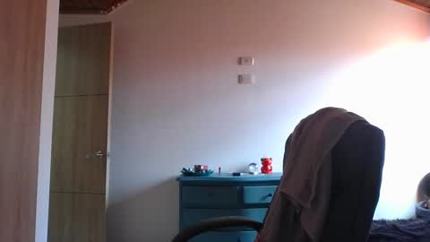 melodie  online show from February 9, 2026, 6:45 pm