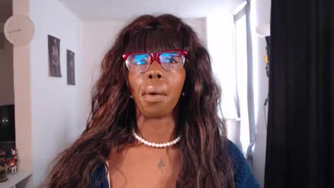 Emilie Diaz online show from February 15, 2026, 8:16 pm