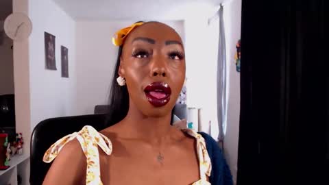 Emilie Diaz online show from March 17, 2026, 3:26 pm