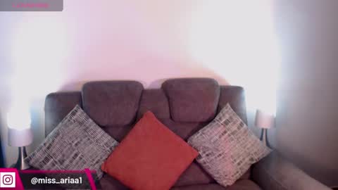 Emilie Diaz online show from June 11, 2026, 3:32 pm