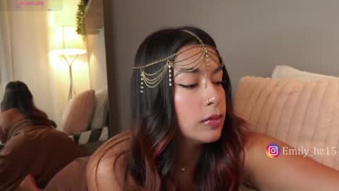 Snapshot of missemily_11 chatting on May 15, 2026, 11:17 am Yuliana online show from May 15, 2026, 11:17 am