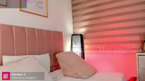 Snapshot of missesmeralda chatting on May 13, 2026, 11:11 pm Julieta Arboleda but i like call me esme online show from May 13, 2026, 11:11 pm
