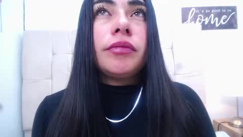 Snapshot of missexy303av chatting on December 7, 2024, 5:31 pm missexy303av online show from December 7, 2024, 5:31 pm