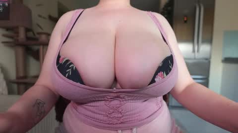 MissFreyaXXX online show from May 22, 2026, 10:43 am