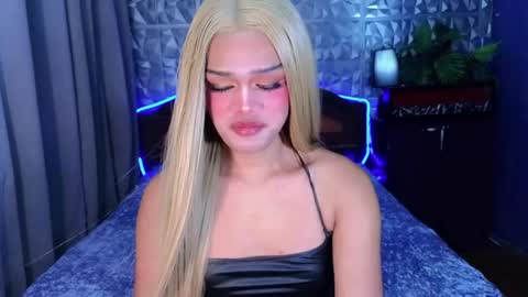 im your queen steffie online show from June 7, 2026, 12:53 pm