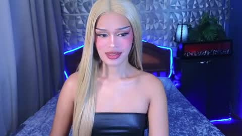 im your queen steffie online show from June 14, 2026, 2:52 pm