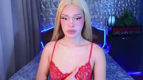 im your queen steffie online show from June 16, 2026, 12:30 pm