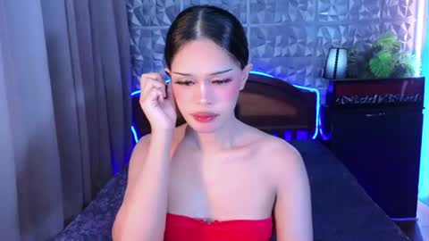im your queen steffie online show from July 2, 2026, 1:39 pm