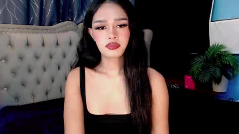 im your queen steffie online show from July 23, 2026, 1:53 pm
